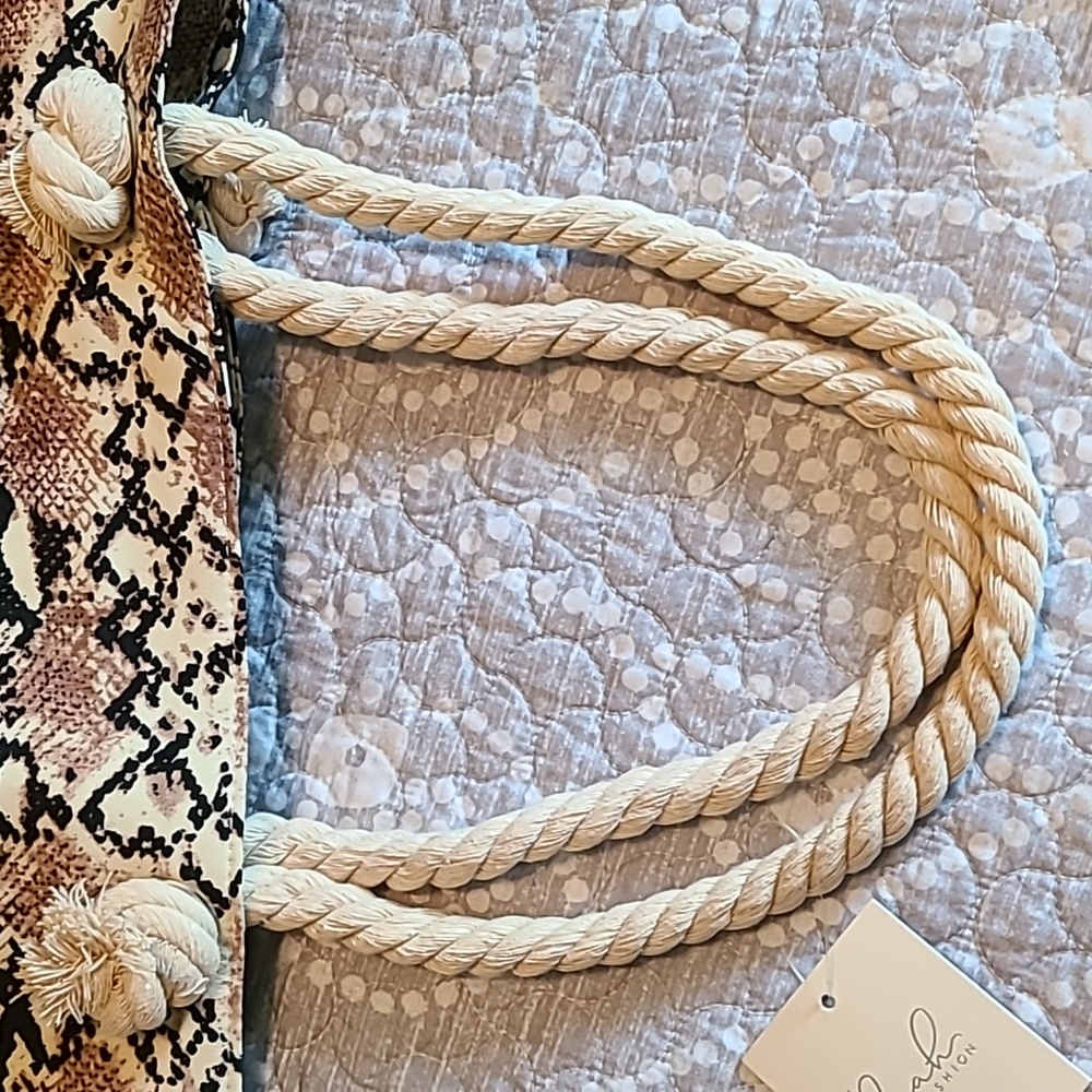large tote bag NWT - Picture 2 of 6